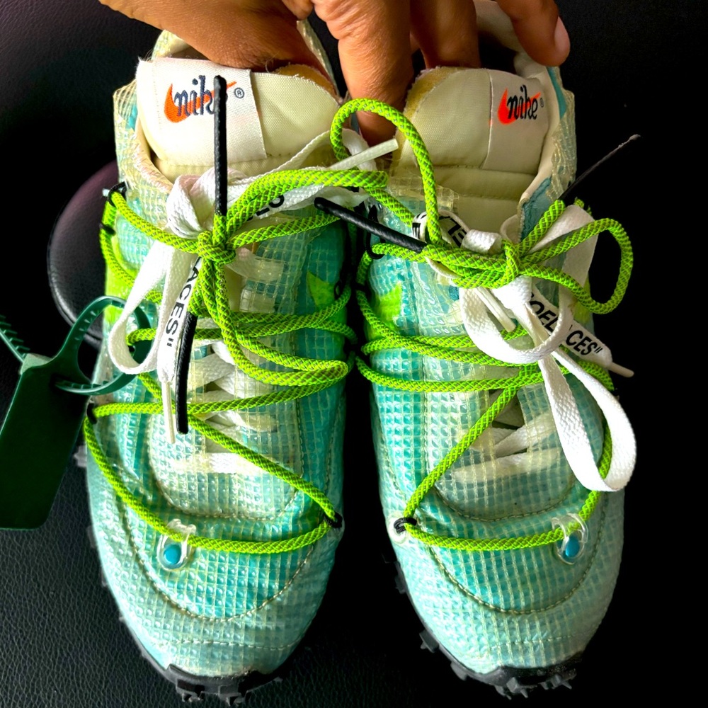 Nike x Off-White Waffle Racer Sp Color “Vivid Sky”